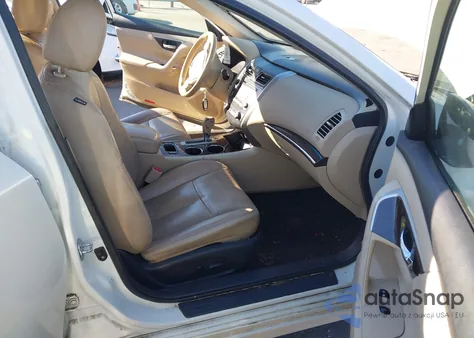 2015 Nissan Altima 2.5/2.5 S/2.5 Sl/2.5 Sv z USA, uszkodzony, nr VIN 1N4AL3AP5FN367938